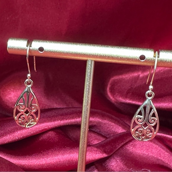 925 Sterling Silver Teardrop Filigree Dangle Earrings - Picture 5 of 11
